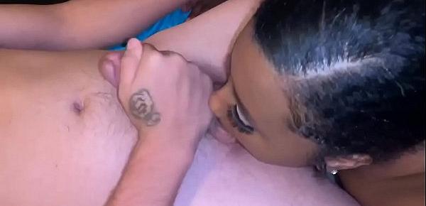 trendsBusty ebony with fatass sucks dick